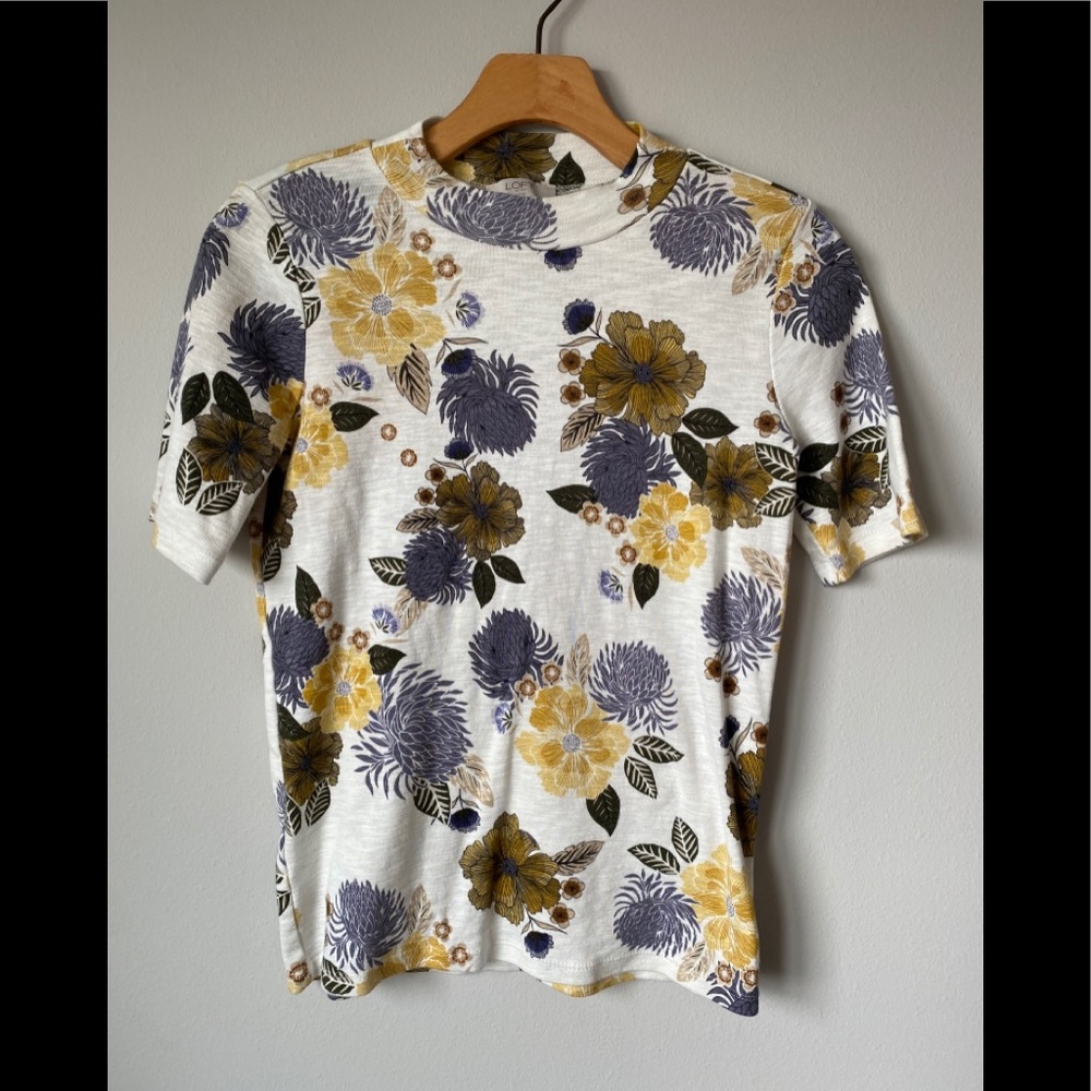 Printed mock neck tee